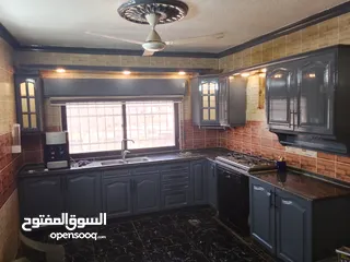 16 فك وتركيب وصيانة المطابخ وتفصيل المطابخ  والصيانه العامه