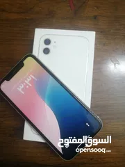  2 ايفون 11 وكاله 128جيجا معاه كرتونتو وكفر فقط 165دينار