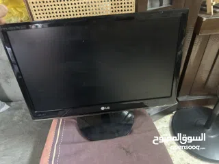  1 شاشة LG مش مستعمله كثير