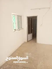  11 شقة صغيره للايجار