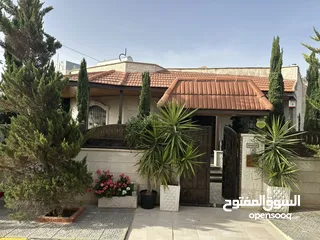  1 منزل مستقل خريبة السوق نافع قرب سوق الخضار المركزي للبيع