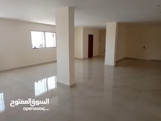  11 طابق كامل للأجار تجاري/ صناعات خفيفه مقابل مخابز جواد على الأتوستراد مباشره