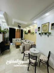  19 شقه مفروشه  داخل  كومباوند