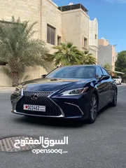  2 Lexus ES 350 panorama