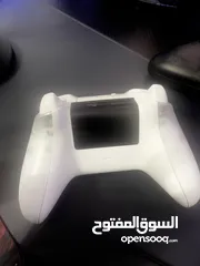  3 يدين تحكم Xbox إصدار Phantom White و PUBG بحالة ممتازة وسعر مغري