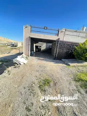  22 بيت مستقل في ارقى مناطق الزرقاء ضاحية البستان   واجهة حجر تشطيب سوبر ديلوكس مسطح البناء 170الارض500