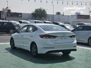  8 Hyundai Elantra 2017 in good condition