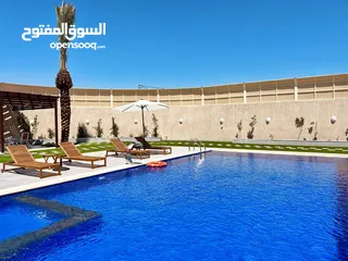  4 شاليه مميز للبيع في منطقة الرامة قرب منتجع البحيرة