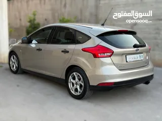  3 سيارة فورد فوكس 2016 بوضع ممتاز للبيع كاش بداعي السفر