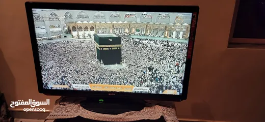  1 شاشة SANYO 42"بحالة ممتازة