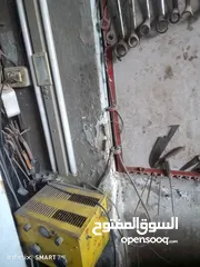  3 محل للبيع كامل