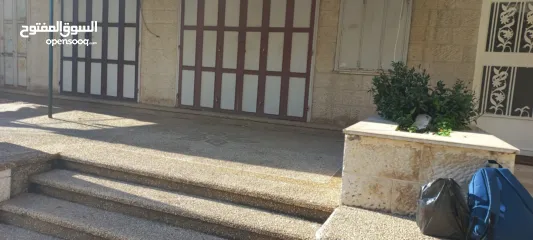  4 محلين للأجار على الشارع في عمارة الابرار