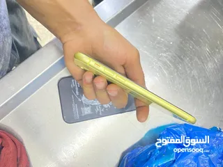  4 ايفون 11 للبيع على 180