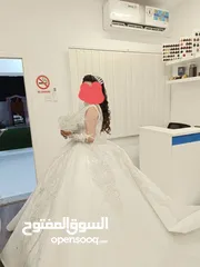  1 فستان عروس
