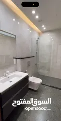  5 شقة فارغة للبيع في عبدون  ref : 14343