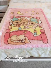  5 تخت للبيع يصلح من عمر البيبي لعمر 5 سنوات و3 حرامات بيبي للبيع