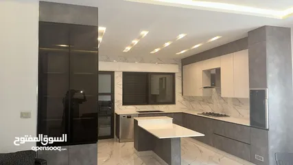  4 شقة سوبر ديلوكس دوبلكس مميزة جدا للبيع من المالك مباشرة طريق المطار مقابل 911 شارع الخدمات من