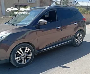  4 هونداي توسان