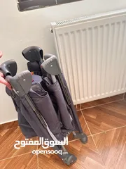  3 سرير اطفال عدة مستويات ( بجانب سرير الام ) يمكن تغيره حسب العمر ويمكن فتحه وضبه وتخزينه لا يأخذ حيز