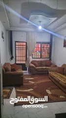  21 منزل مكون من 3غرف نوم و3 حمامات واحده ماستر وصاله وصالون  وحديقه عدد 2