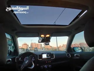  9 هونداي فينيو فل كامل اضافات مع فتحة سقف سيارة  دهان شركة وعداد أصلي 45000كم للبيع بسعر حرق ع الكاش