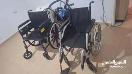  1 كرسي متحرك بحاله ممتازه
