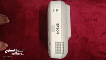  3 projector epson eb 485Wi