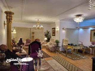  4 شقه للبيع ف اميز مكان في مدينة نصر  عباس العقاد الرئيسي  وسط كل الخدمات