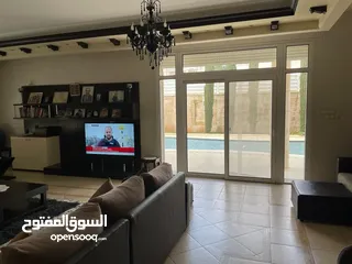  6 فيلا مستقلة نصف مفروشة في منطقة الظهير للبيع - ref : 14512