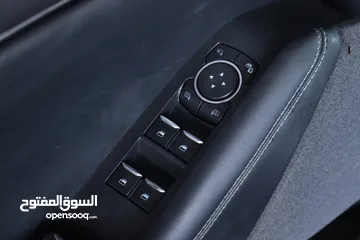  12 Ford Mustang Mach e 2021 premium