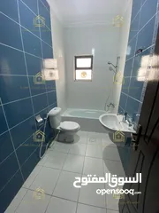  4 شقة مميزة - خلدا - 3نوم ماستر - 200م - قرب الخدمات العامة - موقع هادئ ومميز