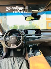  19 لكزس ES300 2019 ألترا فل كامل أعلى صنف لون كحلي غامق مميز للبيع