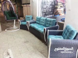  28 خمس مقاعد وطاوله وسط130دينار اربع مقاعد 100سبع مقاعد وطاولة وسط 180دينار وجميع الوان موجود وتر بروف