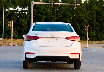  5 هيونداي اكسنت 2020 خليجي 1.6 L بحالة ممتازة من الداخل والخارج