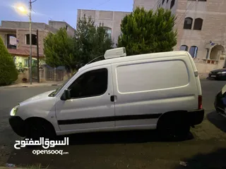  8 بيجو بارتنر ثلاجة 2011 للبيع