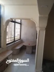  12 شقه للبيع طابق اول 200