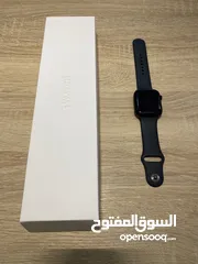  3 Apple Watch series 8 45mm  مستعملة في حالة ممتازة مع الشاحن المرافق الاصلي