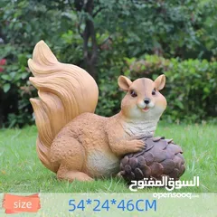  7 تمثال السنجاب بالحجم الكبير موجود في وضعيتين مميزتين مقاوم للمطر والشمس يدوم طويلا بلا بهتان