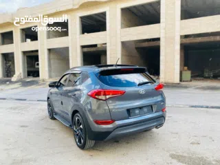  6 هونداي توسان فل الفل مع فتحة 4/4