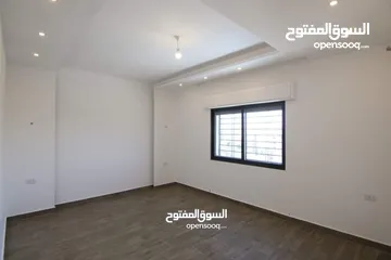  11 شقة 150م في ضاحية الامير علي قرب مسجد توابون