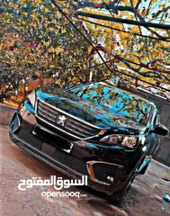  1 سيارة بيجو 5008