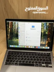  4 MacBook Pro 2022/ M2-Chip/ 512 SSD/ 8 RAM