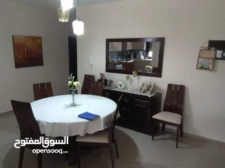  8 شقه للبيع عين منجد مقابل قياده الشرطة