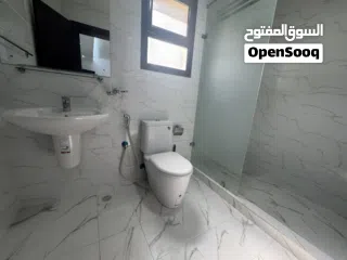  9 بسعر مميز للبيع شقة واسعة من غرفتي نوم