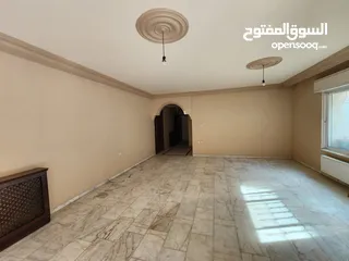  11 شقة للبيع في دير غبار - ref : 14420