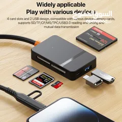  5 TYPE-C+LIGHTIN 8 IN 1 Card Reader