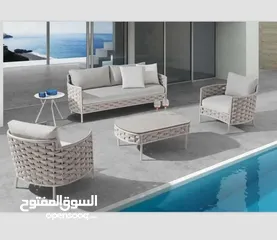  16 اطقم وكراسي مسبح خارجية بتصاميم وخامة مميزة