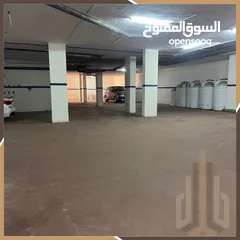  7 شقة طابق الثاني للبيع في عبدون بالقرب من دير الزور بمساحة 200م
