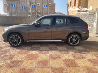  2 BMW X1 S Drive 20I