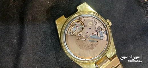  3 اوميغا جينيف اوتوماتيك شباكين تاريخ ويوم كل قطعها اصليه تعمل بدقة عالية ( ملاحظة الكستك بحاجه شغل)